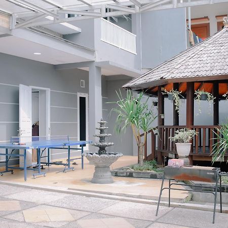 Villa Palm Springs By Reqhome Ciater Hilir Exterior foto