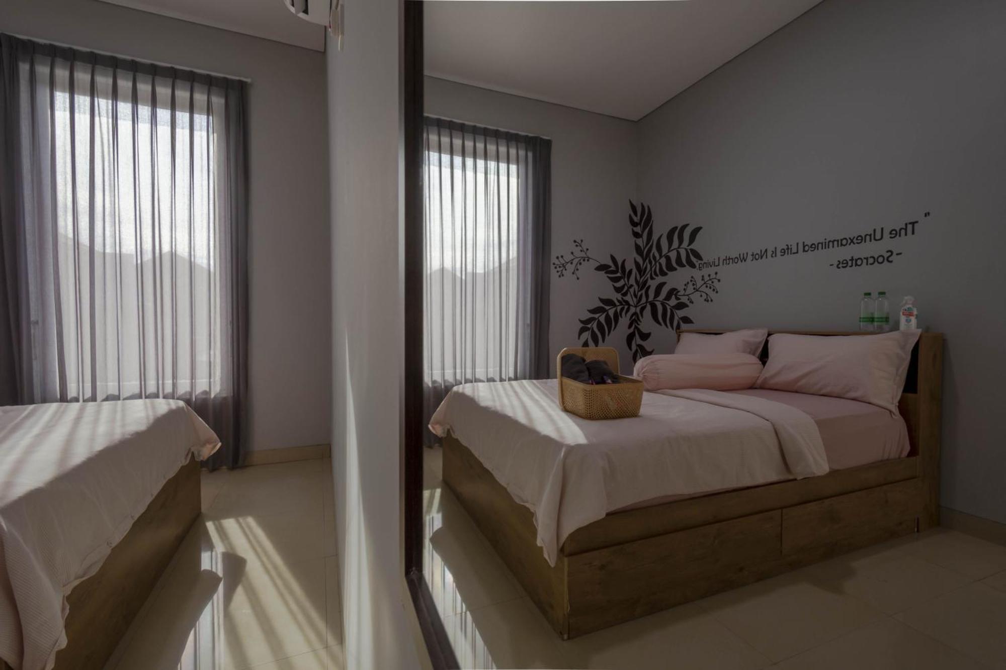 Villa Palm Springs By Reqhome Ciater Hilir Exterior foto